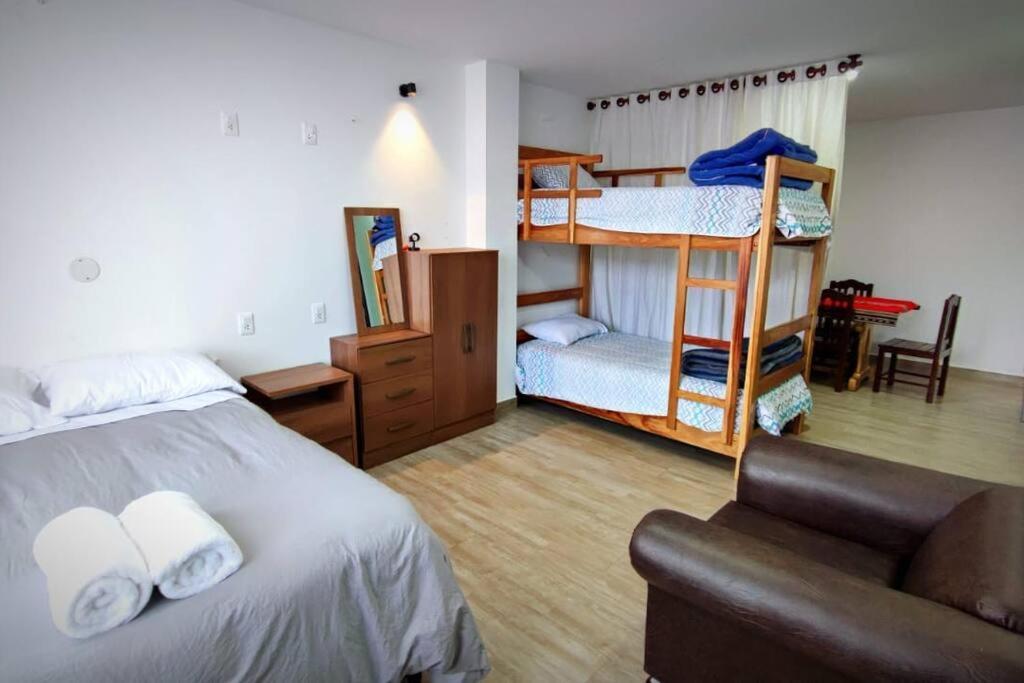 Home Away Sucre Eksteriør bilde